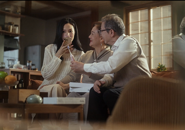 Usmile笑容加十周年：产品创新赋能日常，护牙搭建温情桥梁